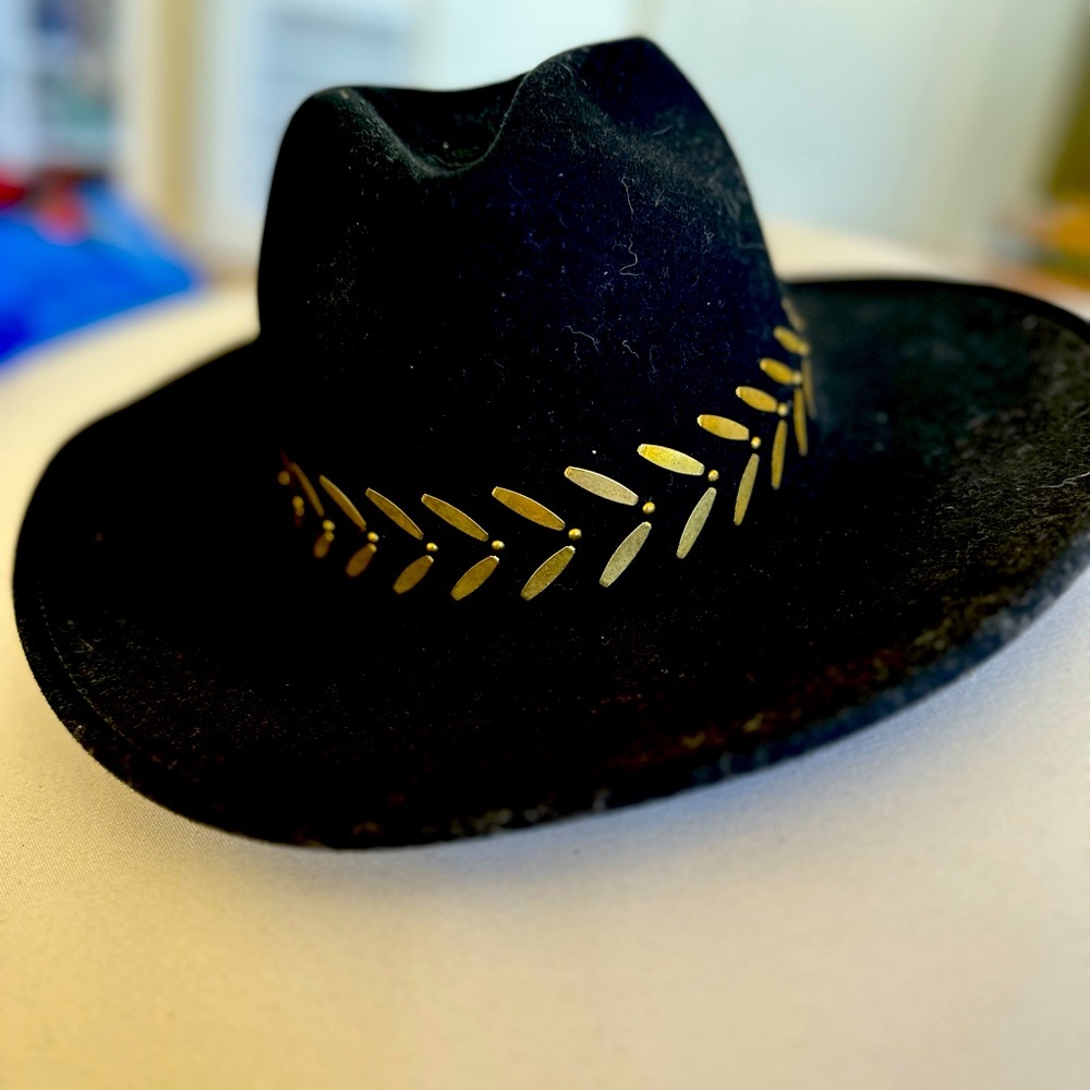 Calleen Cordero Felt Embellished hat sz m